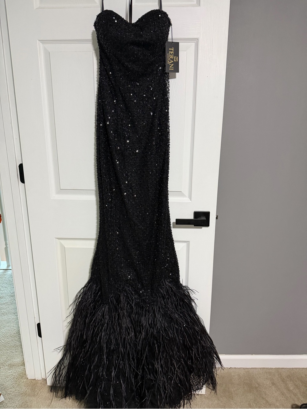 Terani Couture Black Sequined Strapless Feather-Hem Gown size 2 new with tag